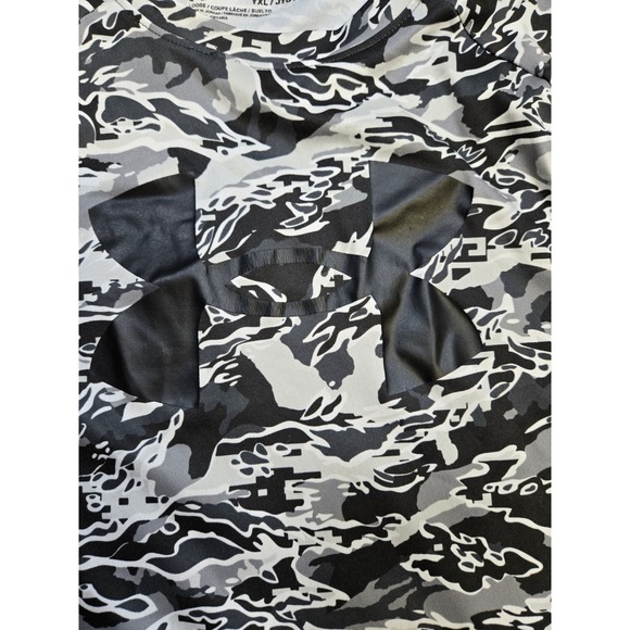 Under Armour Shirt Youth XL Black Logo Loose‎ Fit Black White Camo Athletic - Picture 3 of 6